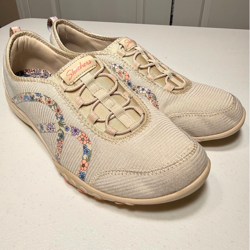 Skechers Floral Slip On Walking Sneakers Memory Foam Beige Natural Women's 8.5